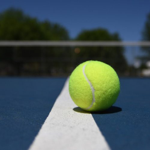 Jaka piłka tenisowa? Rodzaje i właściwości piłek do tenisa ziemnego